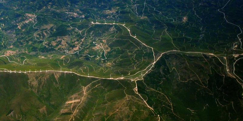 纺织机械专用高效节能电机与传动系统的定制化开发：赋能工业设备与泵阀系统的核心动力